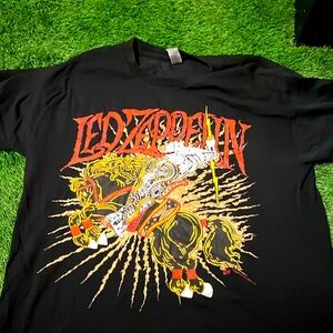 Black,Led zeppelin t shirt. Vintage design